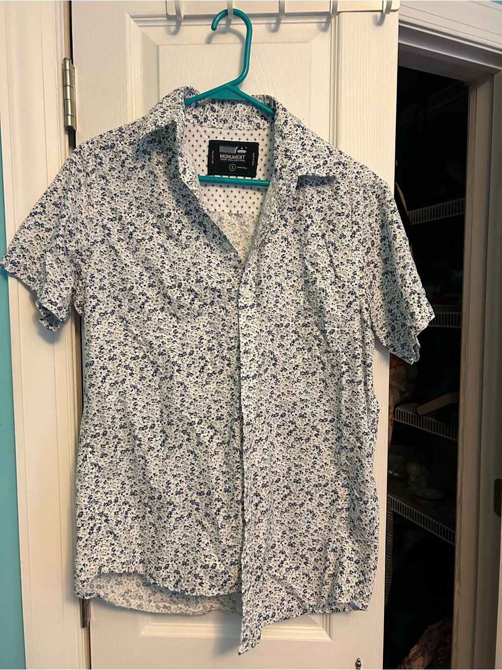 Monument Navy Floral Short Sleeve Button-Down Shirt - White & Navy
